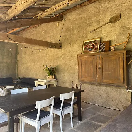 L'epicerie Semesterbostad Melay (Haute-Marne)
